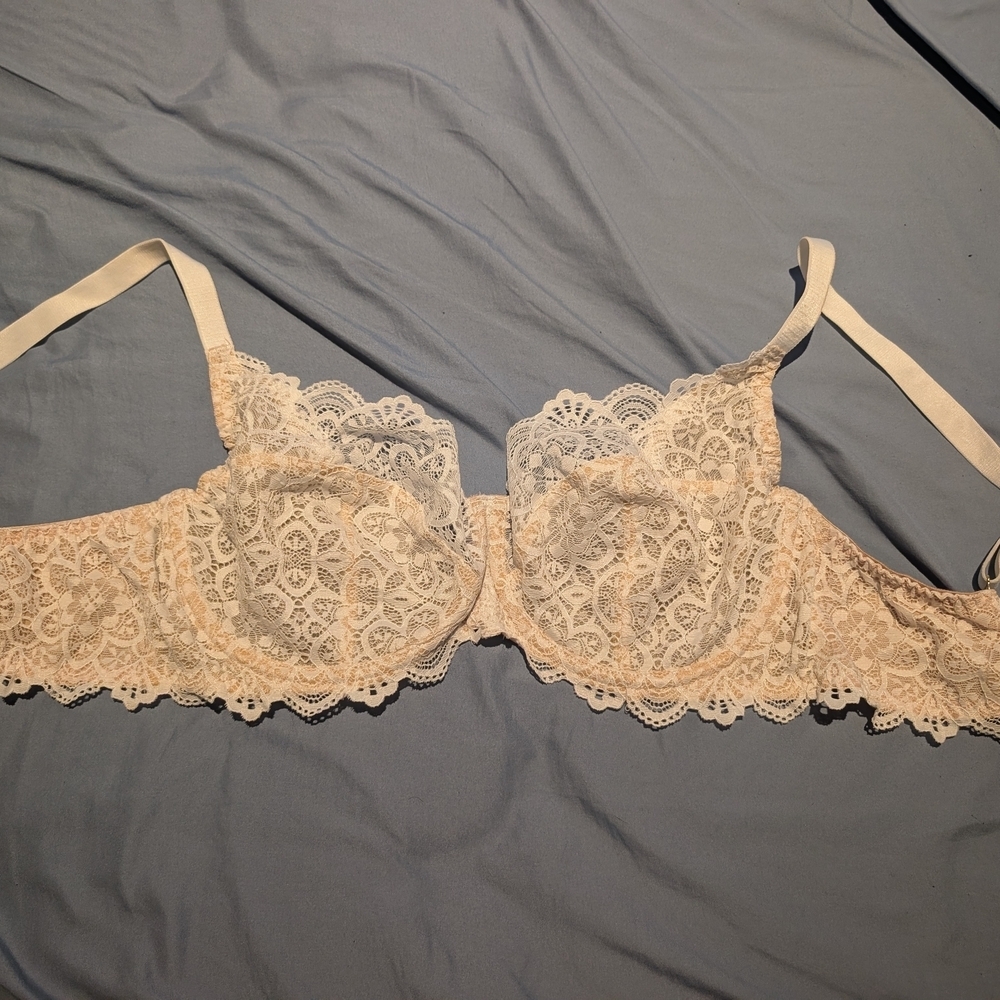 Bravissimo Lace Underwire Bra - Cream/Nude 34F